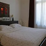 Grand Sur Canal A 2 Pas Du Centre De Apartament *