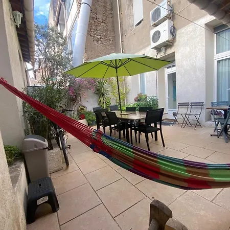 Daire Grand Sur Canal A 2 Pas Du Centre De