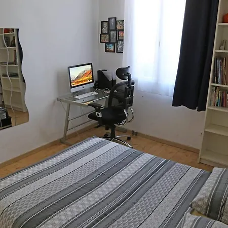 Grand Sur Canal A 2 Pas Du Centre De Daire Sète