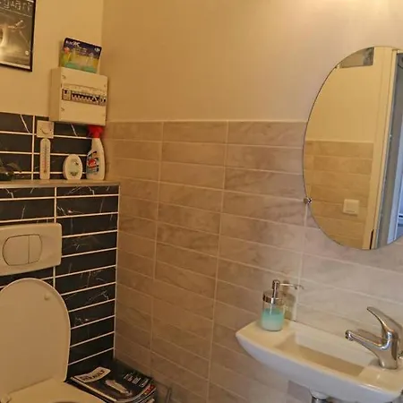 Daire Grand Sur Canal A 2 Pas Du Centre De